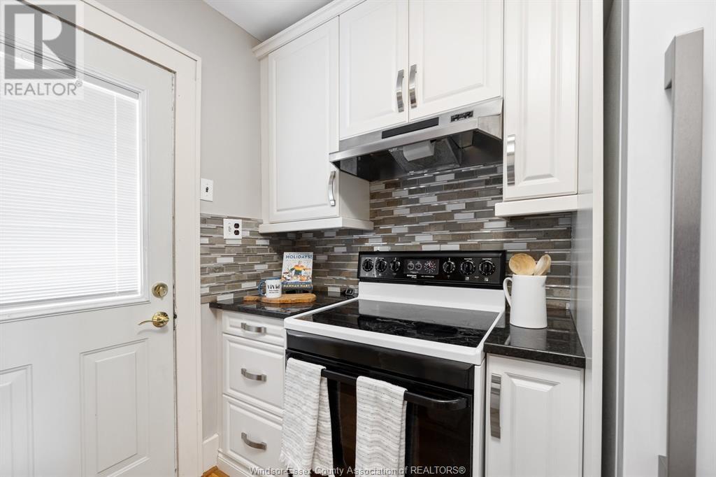 Photo 10 of 2372 Tourangeau, Windsor ON