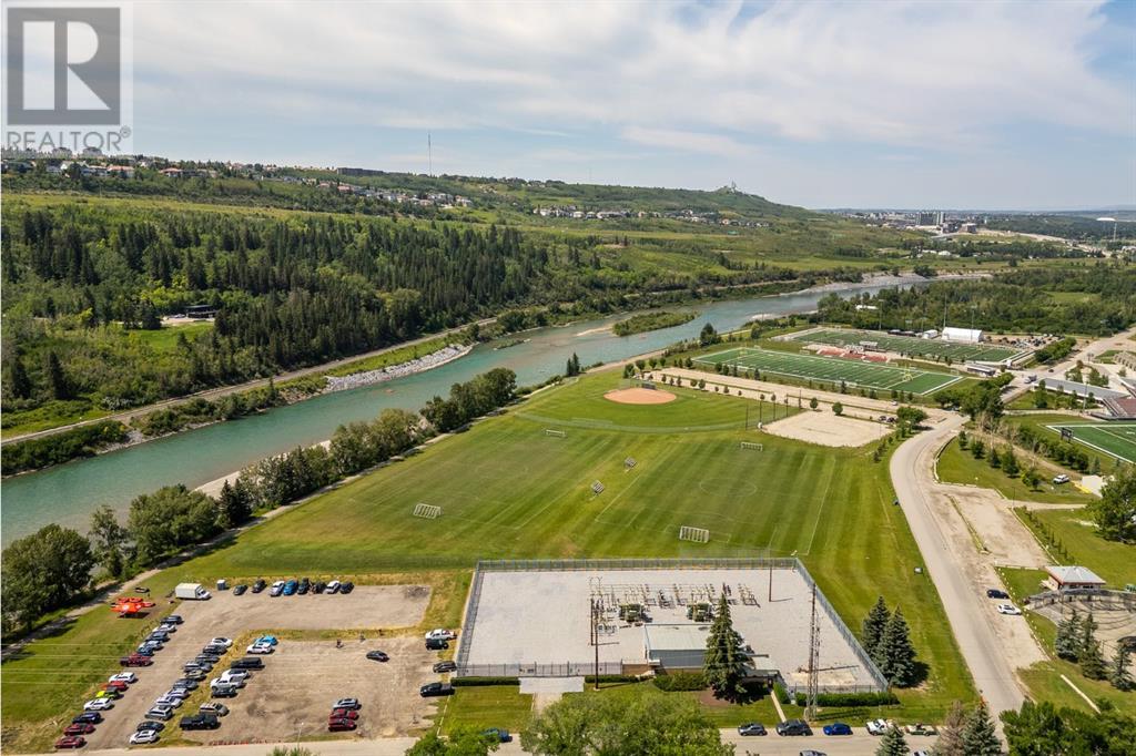 Single Family House for Sale in    Street NW Montgomery Calgary 