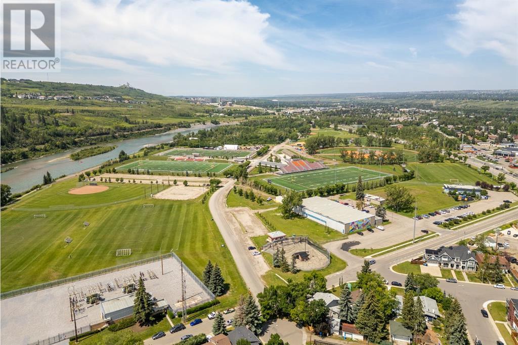 Single Family House for Sale in    Street NW Montgomery Calgary 