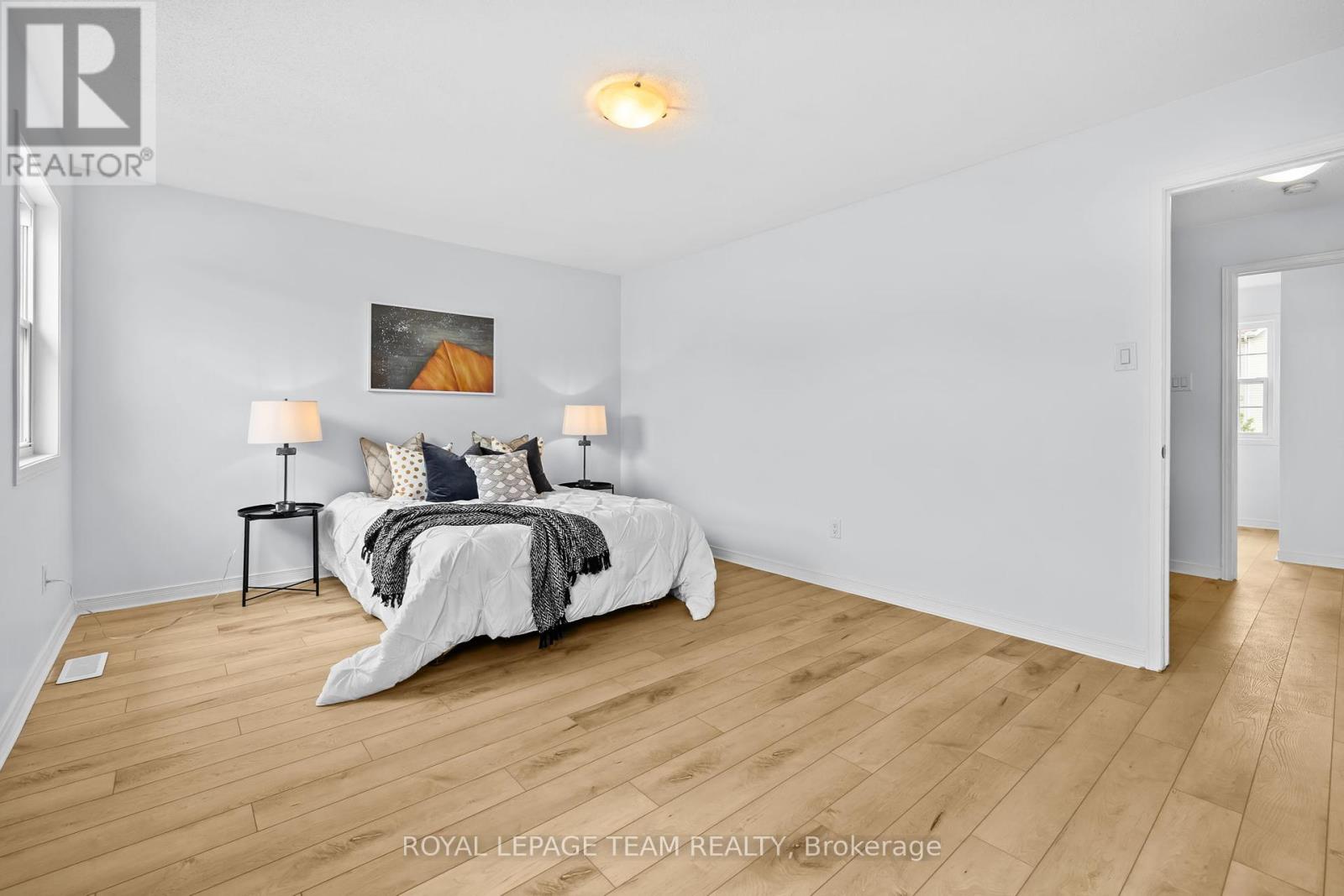 Photo 3 of 381 Moffatt Pond Court, Ottawa ON