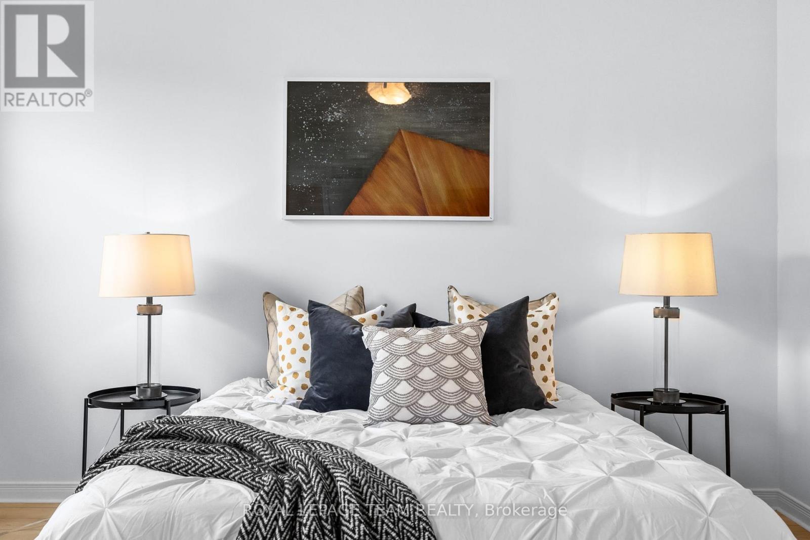 Photo 13 of 381 Moffatt Pond Court, Ottawa ON