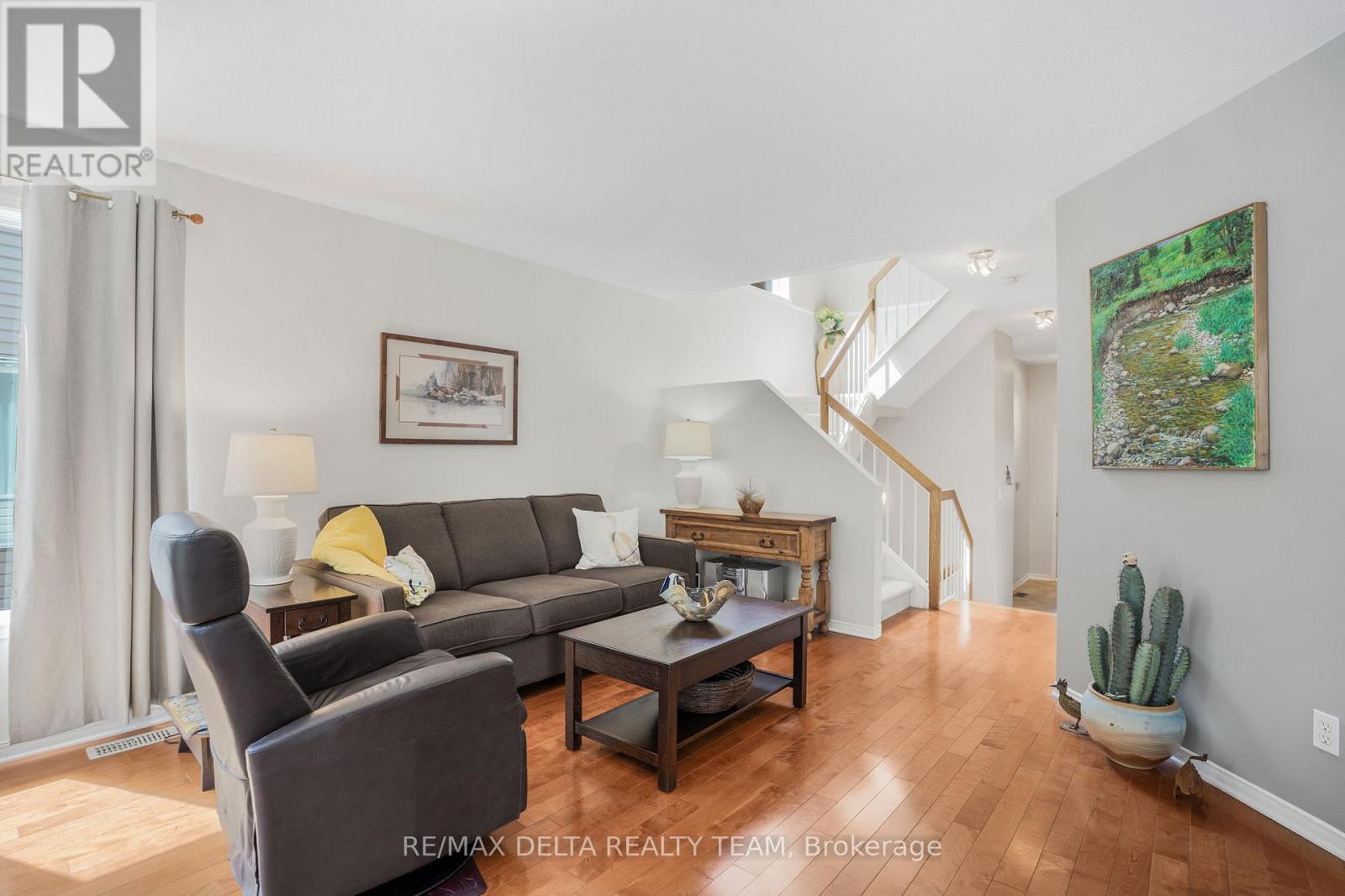 Photo 21 of 6320 Sablewood Place, Ottawa ON