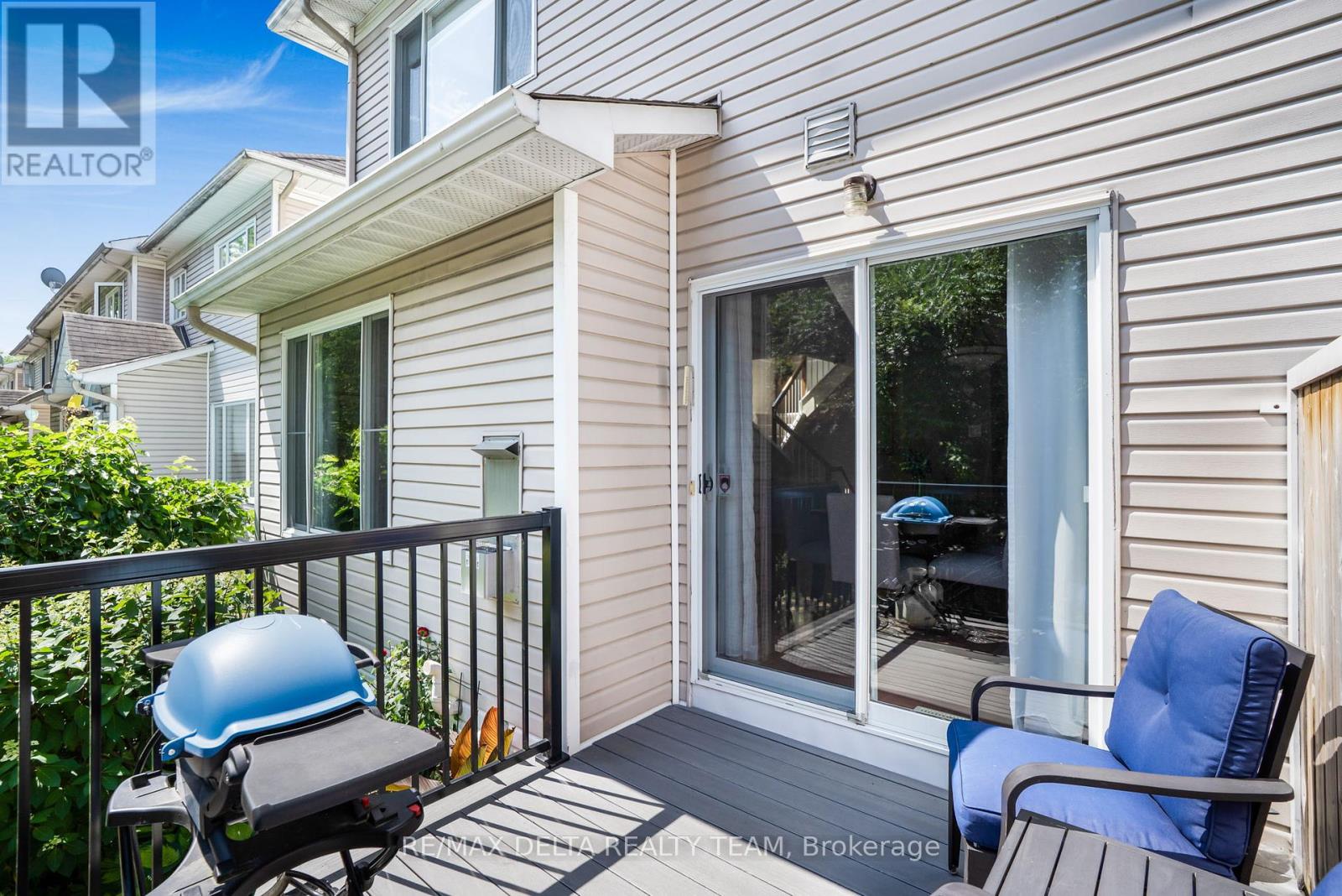 Photo 15 of 6320 Sablewood Place, Ottawa ON