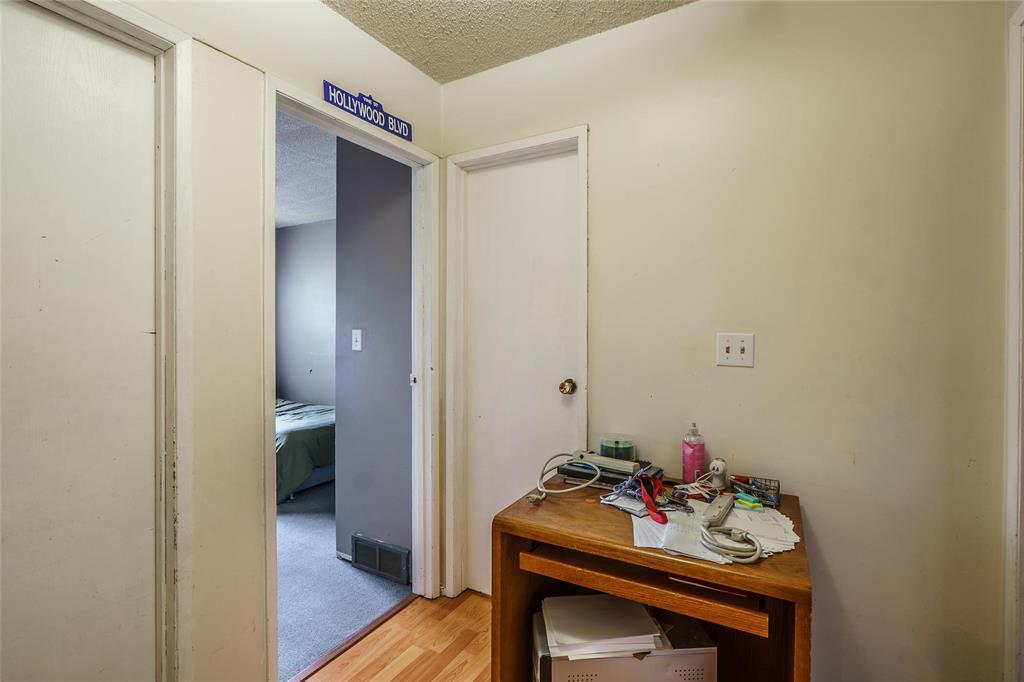 Photo 12 of 794 Chalmers Avenue, Winnipeg MB