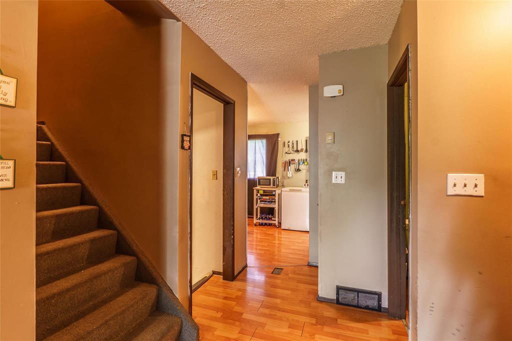 Photo 21 of 794 Chalmers Avenue, Winnipeg MB