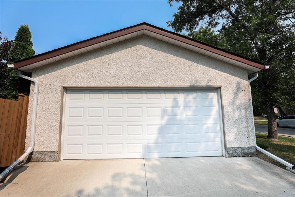 Photo 49 of 166 Paddington Road, Winnipeg MB