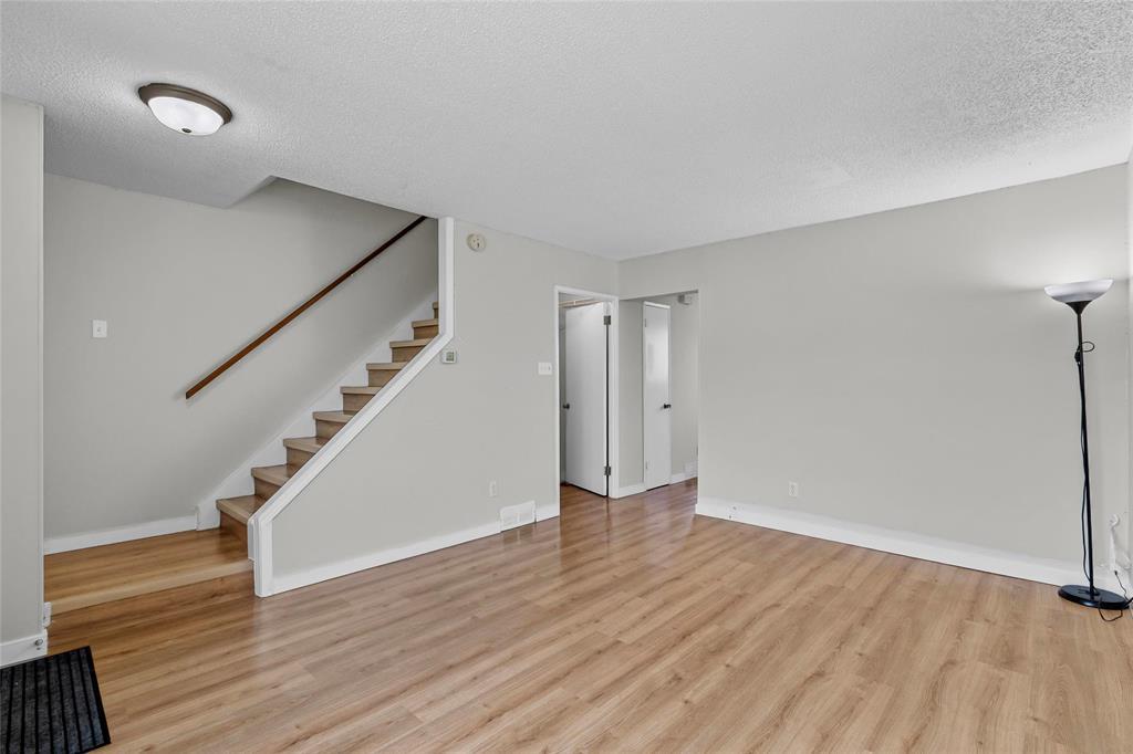 Photo 5 of 196 Le Maire Street, Winnipeg MB