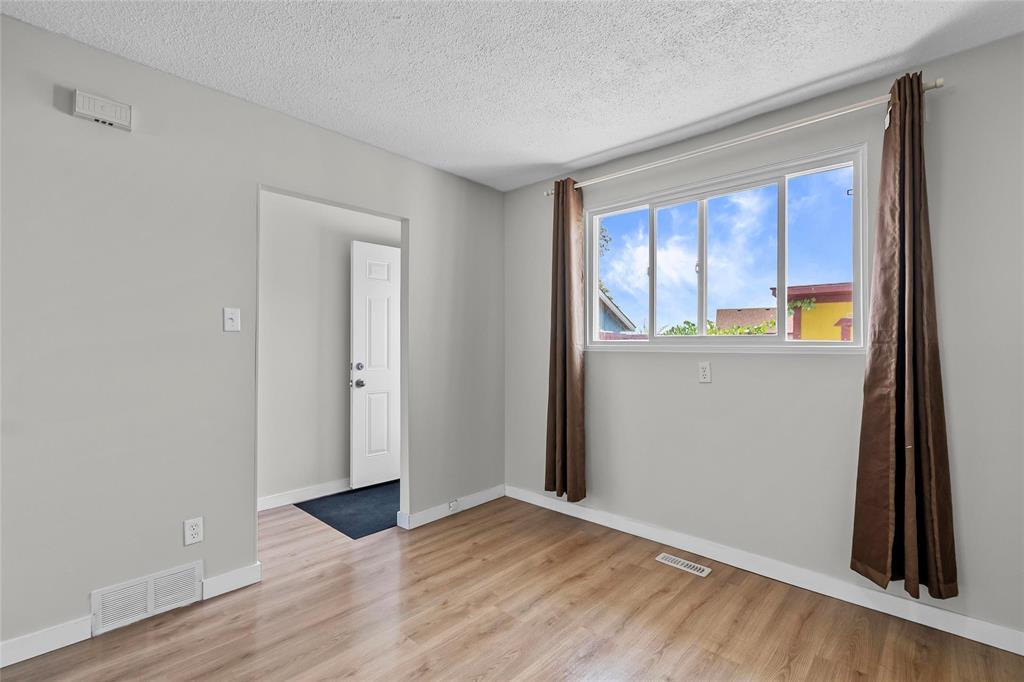 Photo 10 of 196 Le Maire Street, Winnipeg MB