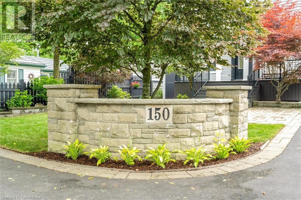 Photo 2 of 150 Old Guelph Road, Dundas ON