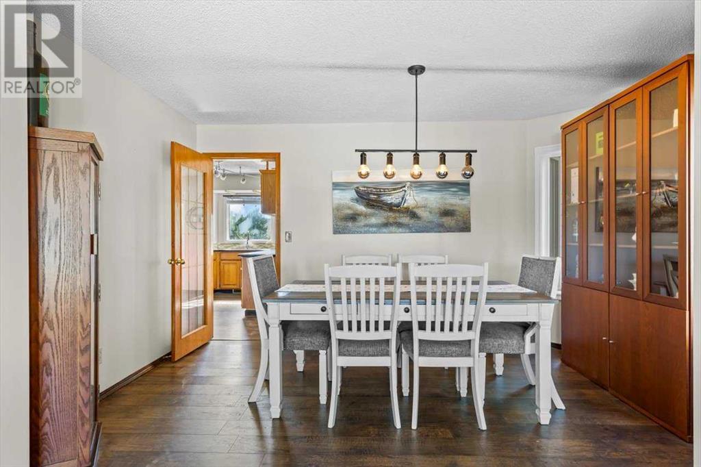 Single Family House for Sale in  Sundown Green SE Sundance Calgary 