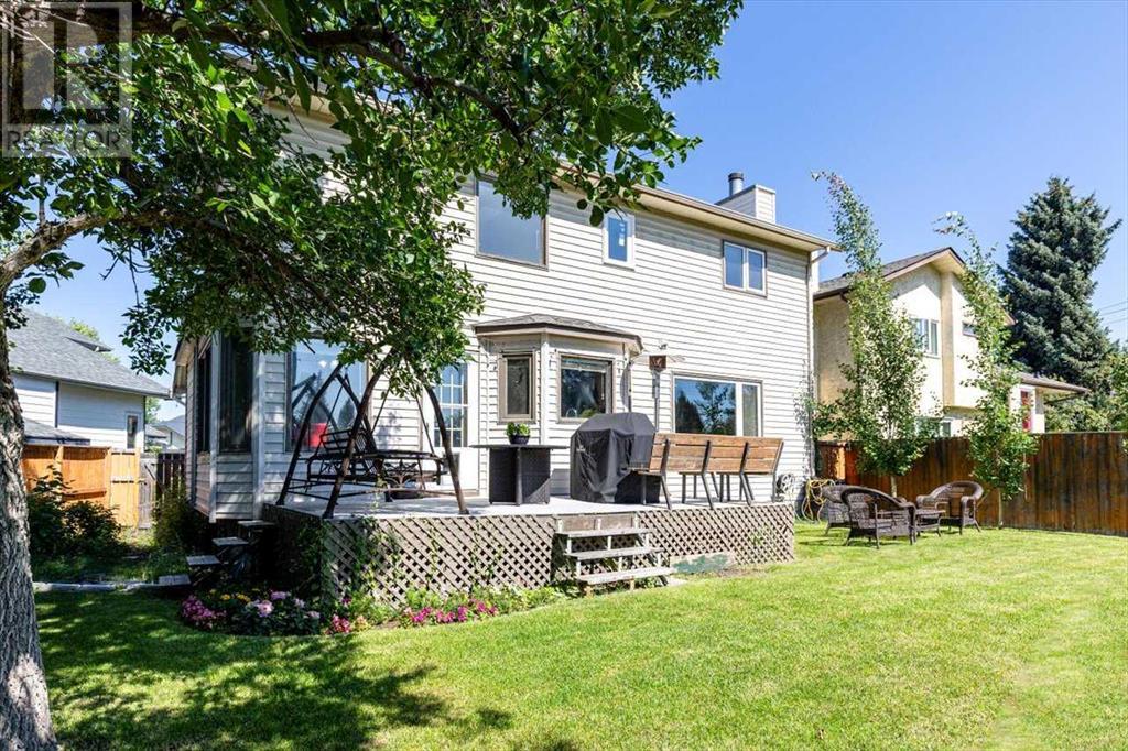 Single Family House for Sale in  Sundown Green SE Sundance Calgary 