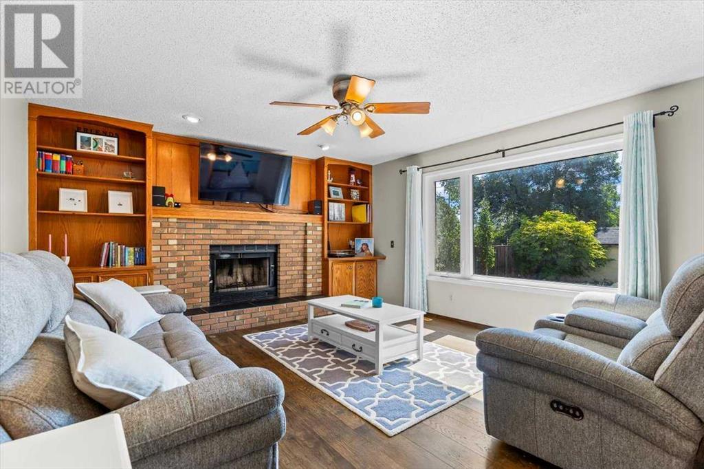 Single Family House for Sale in  Sundown Green SE Sundance Calgary 