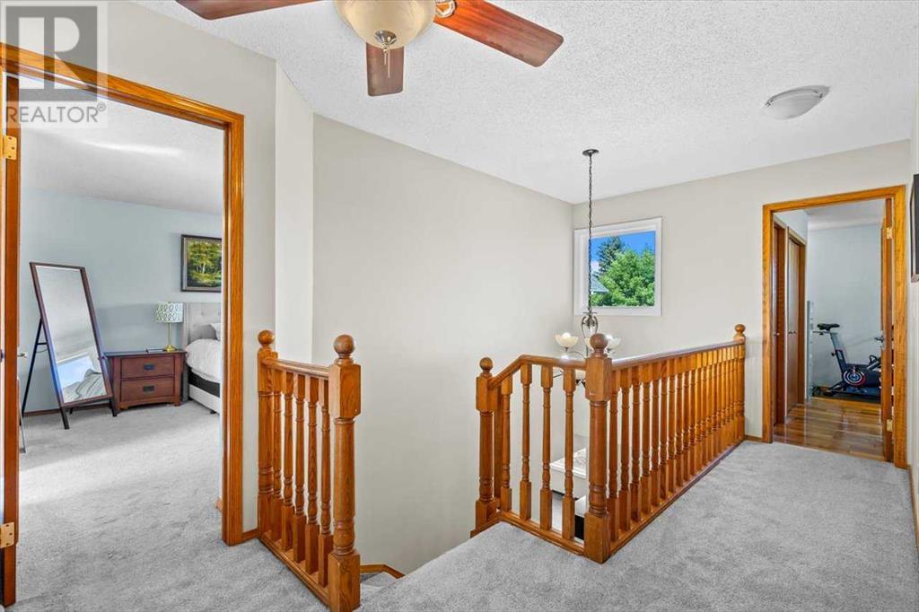 Single Family House for Sale in  Sundown Green SE Sundance Calgary 