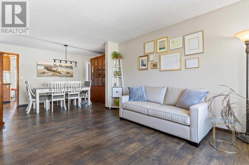 Single Family House for Sale in  Sundown Green SE Sundance Calgary 