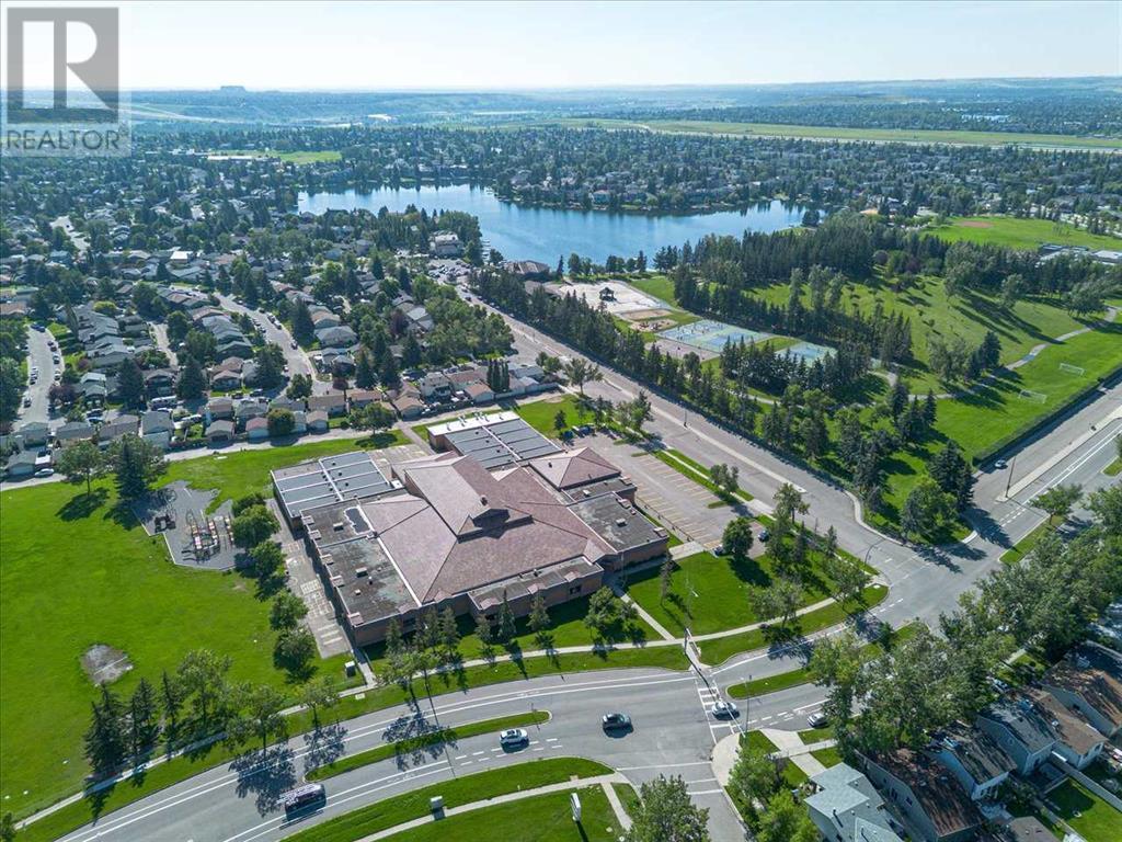 Single Family House for Sale in  Sundown Green SE Sundance Calgary 