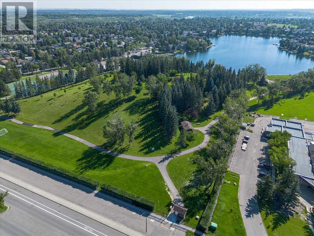 Single Family House for Sale in  Sundown Green SE Sundance Calgary 