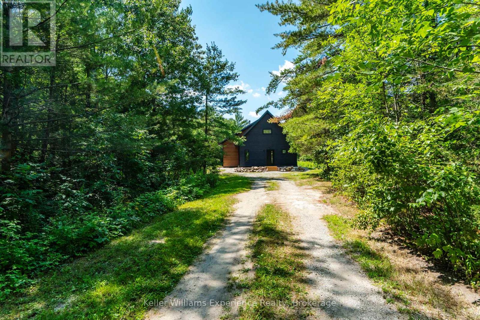 Photo 38 of 753 Honey Harbour Road, Georgian Bay ON