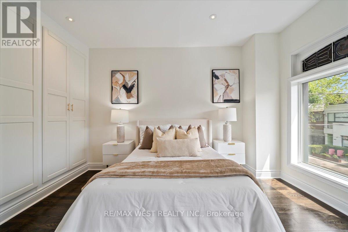 Photo 15 of 248 1 2 Euclid Avenue, Toronto ON