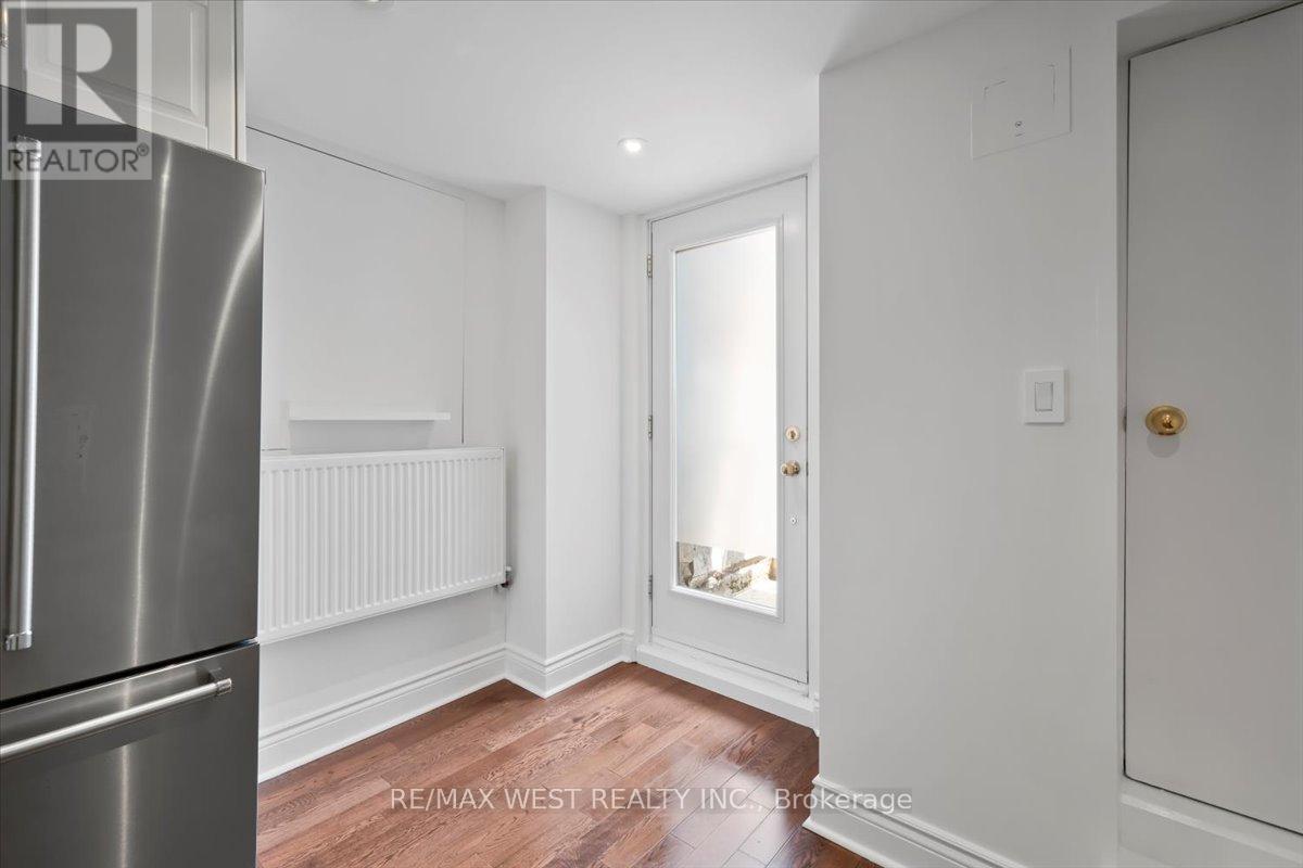 Photo 24 of 248 1 2 Euclid Avenue, Toronto ON