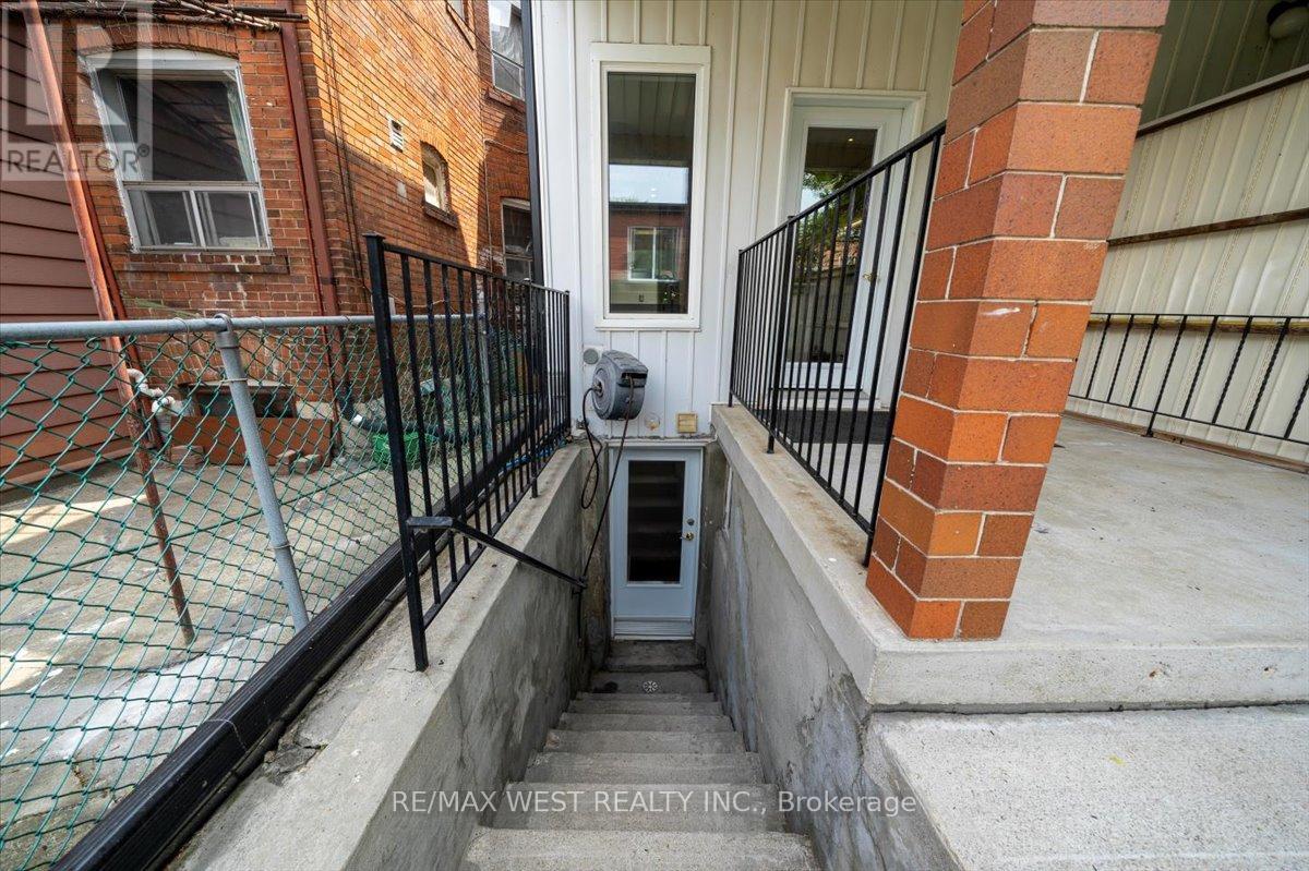 Photo 33 of 248 1 2 Euclid Avenue, Toronto ON