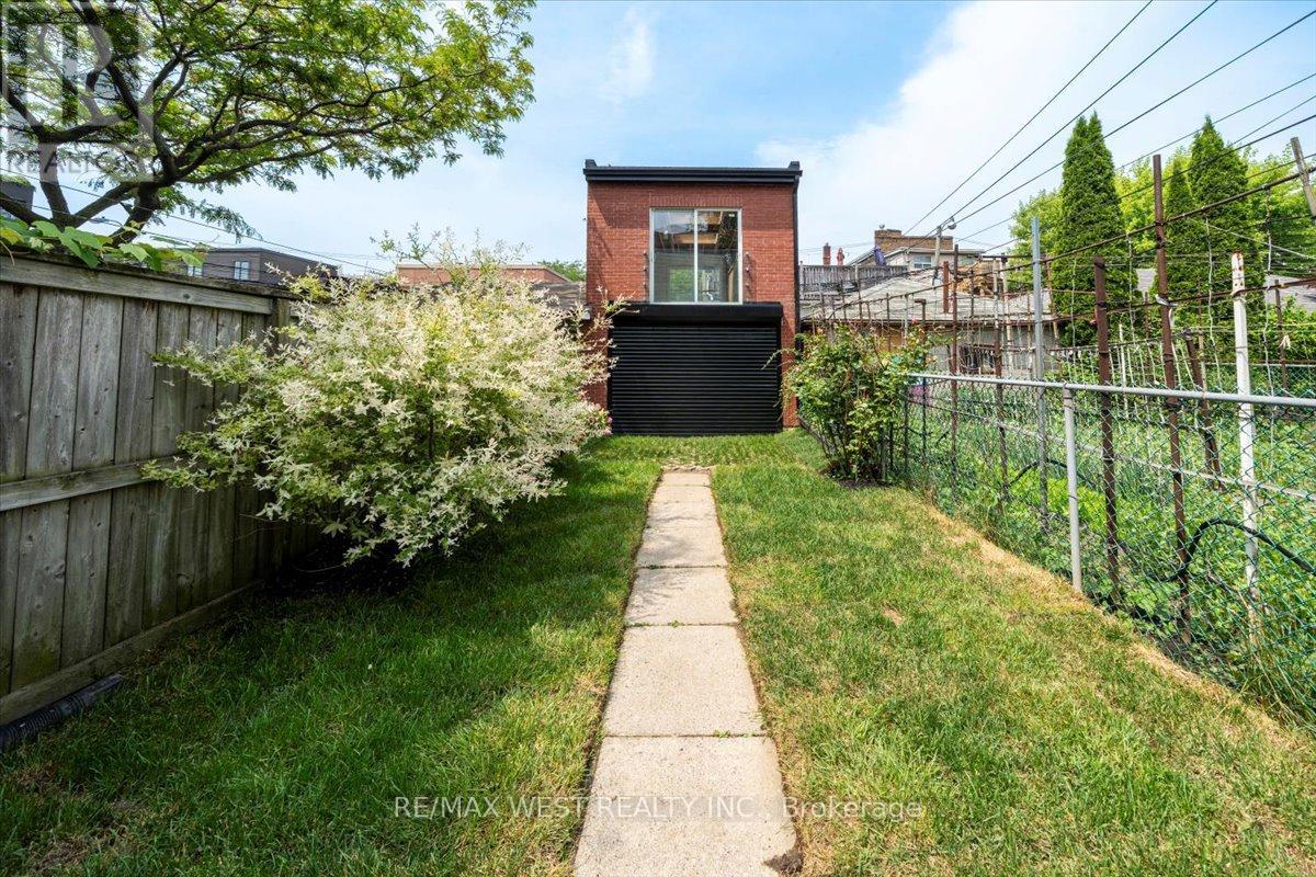 Photo 36 of 248 1 2 Euclid Avenue, Toronto ON