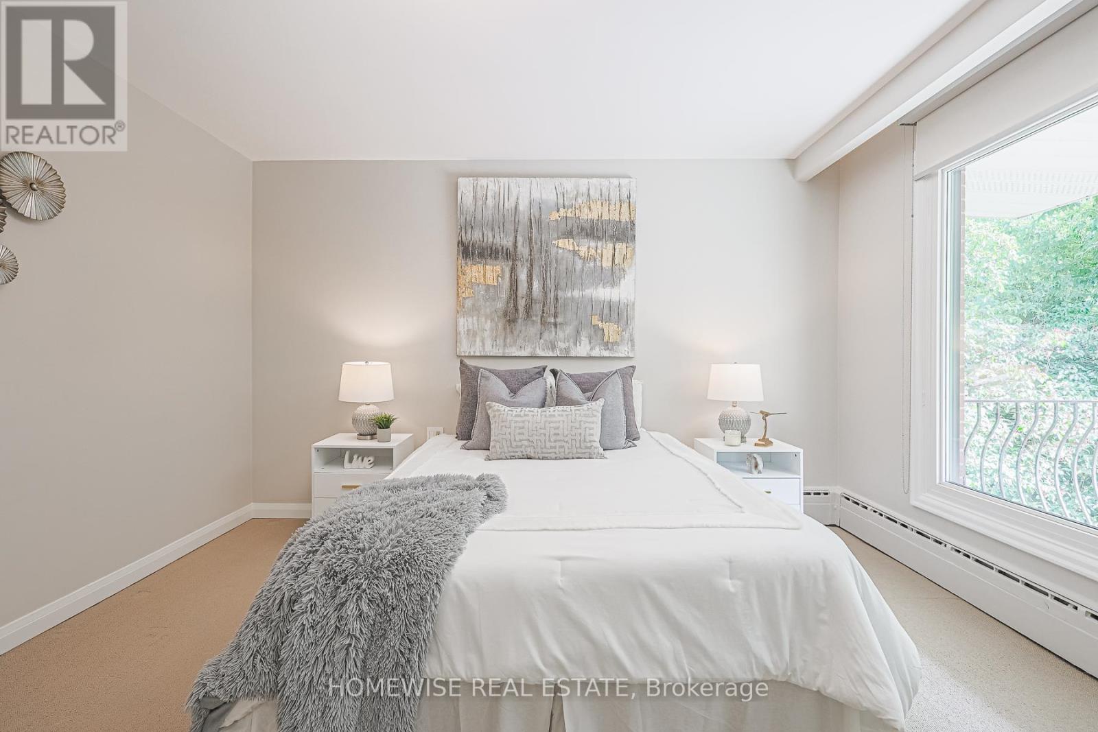 Photo 24 of 21 Bayhampton Court, Toronto ON