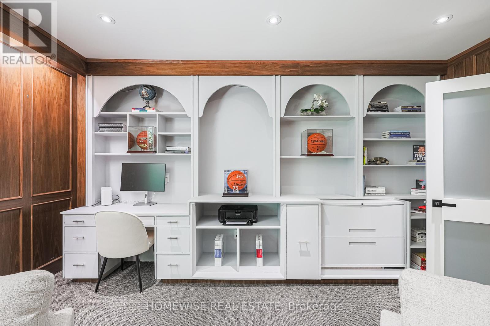 Photo 33 of 21 Bayhampton Court, Toronto ON