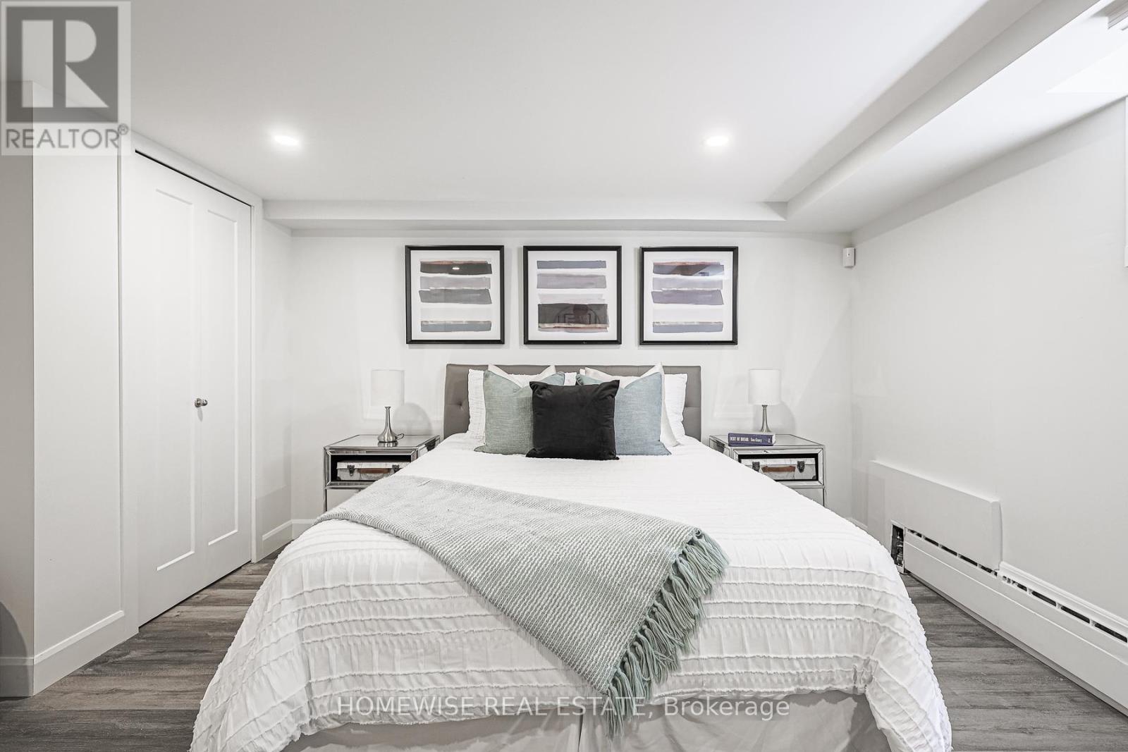 Photo 40 of 21 Bayhampton Court, Toronto ON