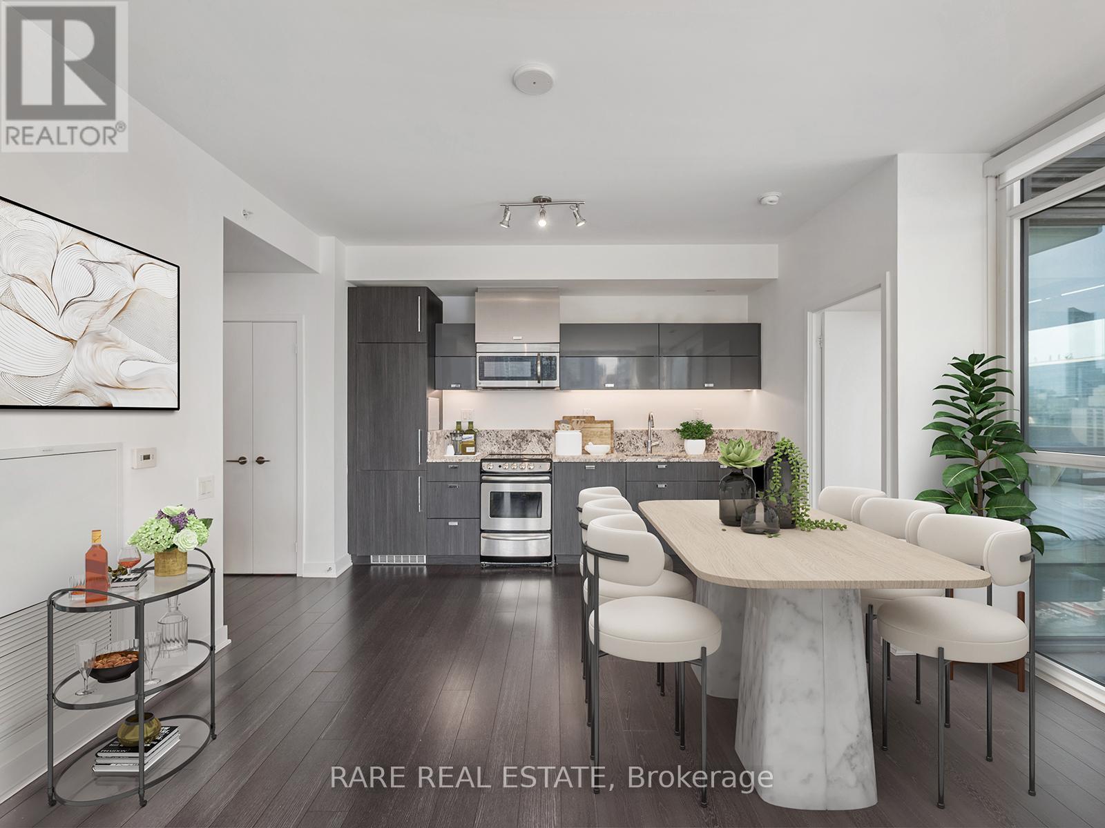 Photo 2 of 2705 290 Adelaide Street W, Toronto ON
