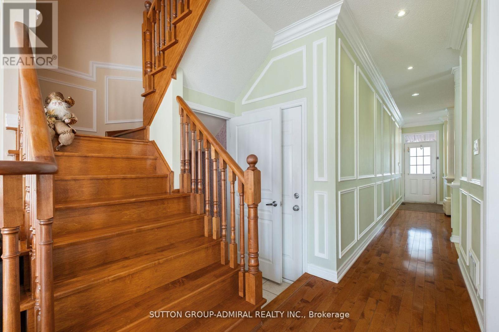 Photo 12 of 11 Thistle Avenue, Richmond Hill ON