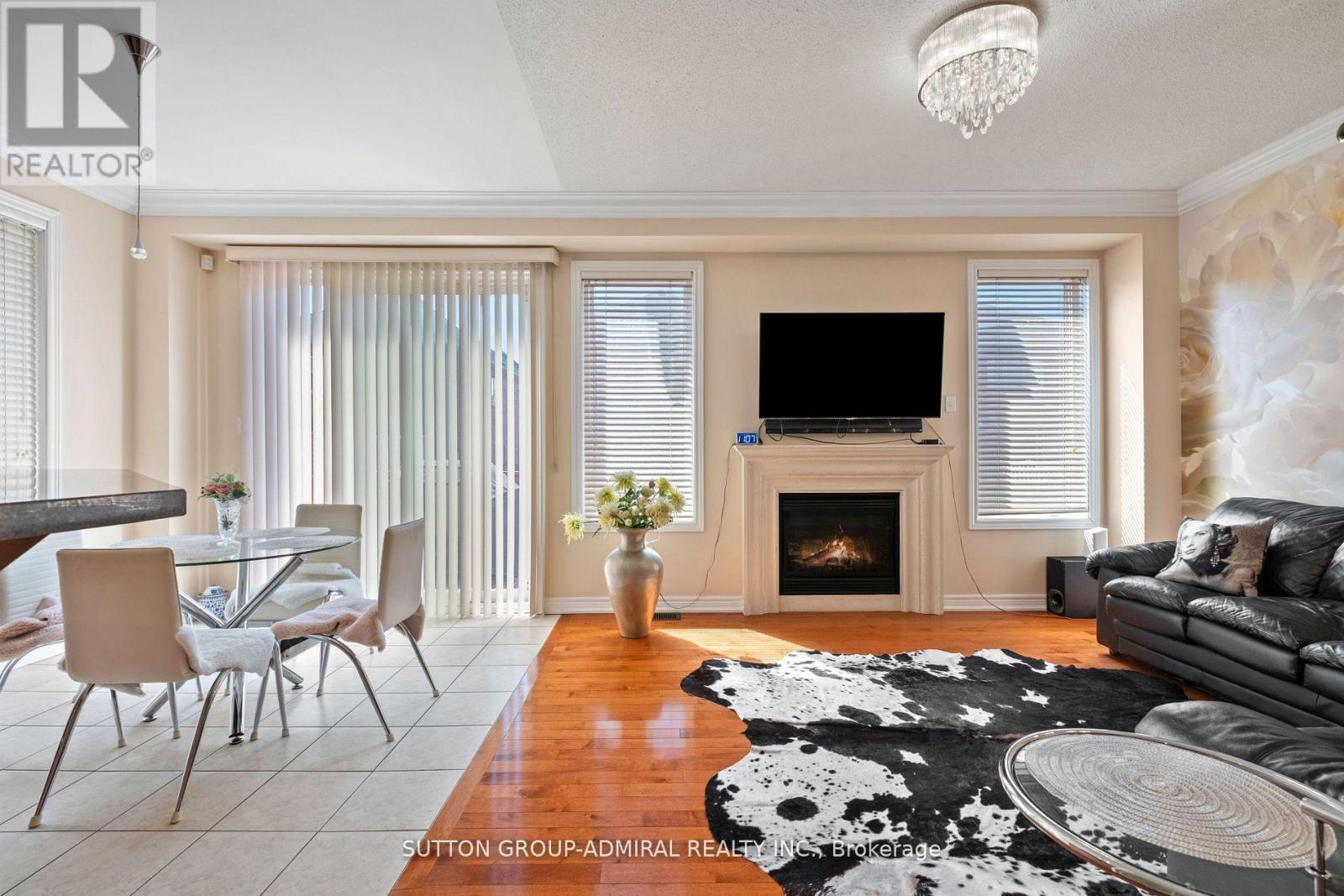 Photo 14 of 11 Thistle Avenue, Richmond Hill ON