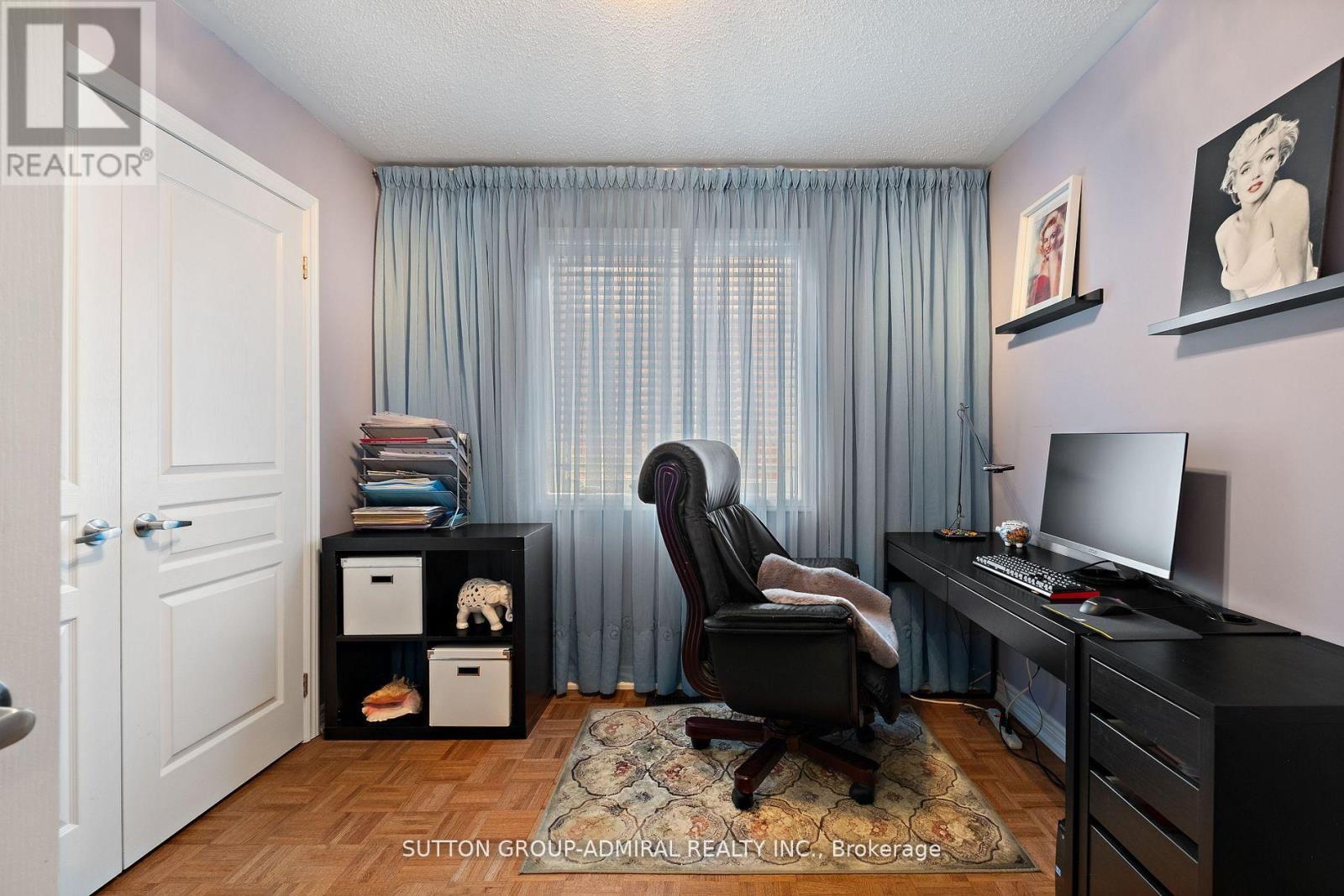 Photo 28 of 11 Thistle Avenue, Richmond Hill ON