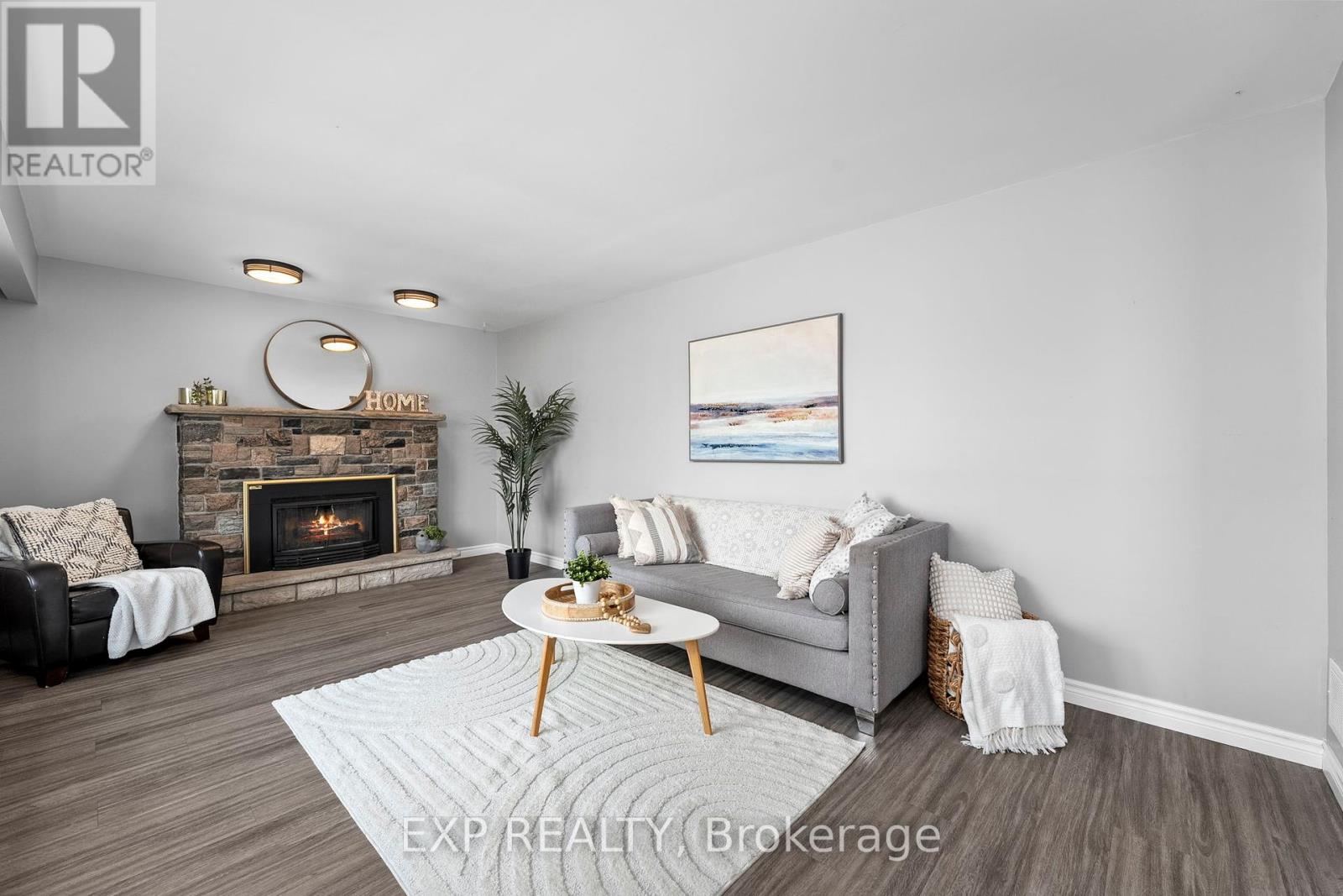 Photo 24 of 143 Westmount Drive N, Orillia ON