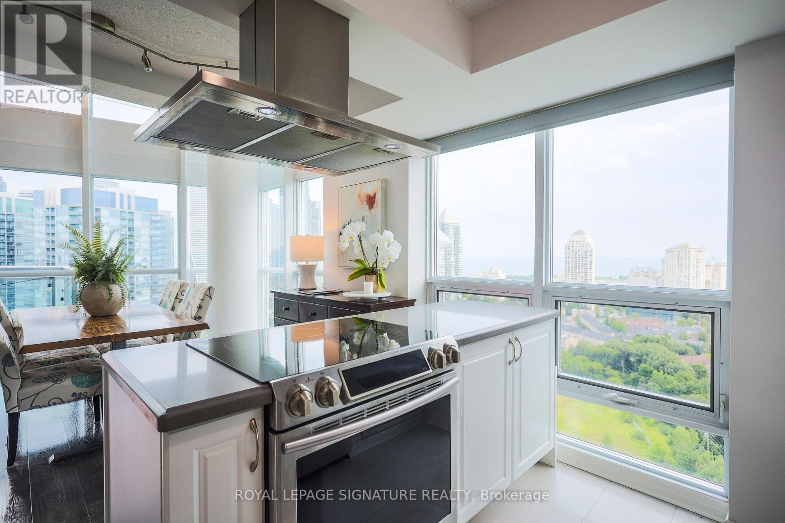 Photo 29 of 2304 155 Legion Road N, Toronto ON