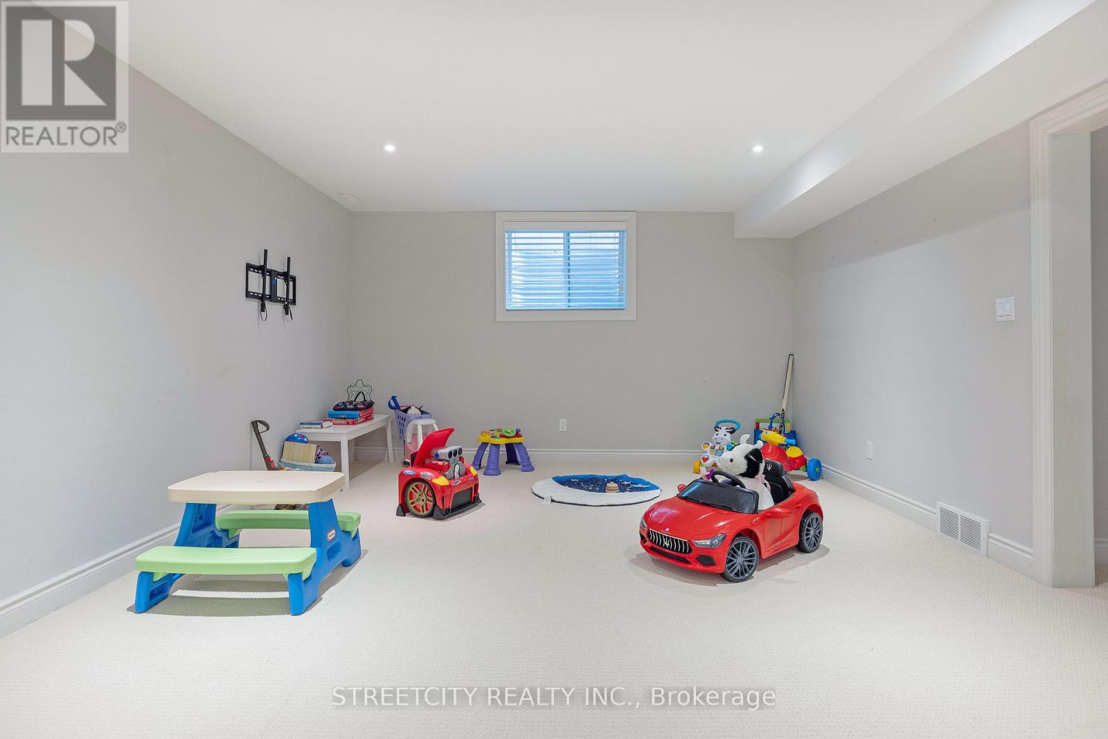 Photo 41 of 3173 Tillman Road, London South ON