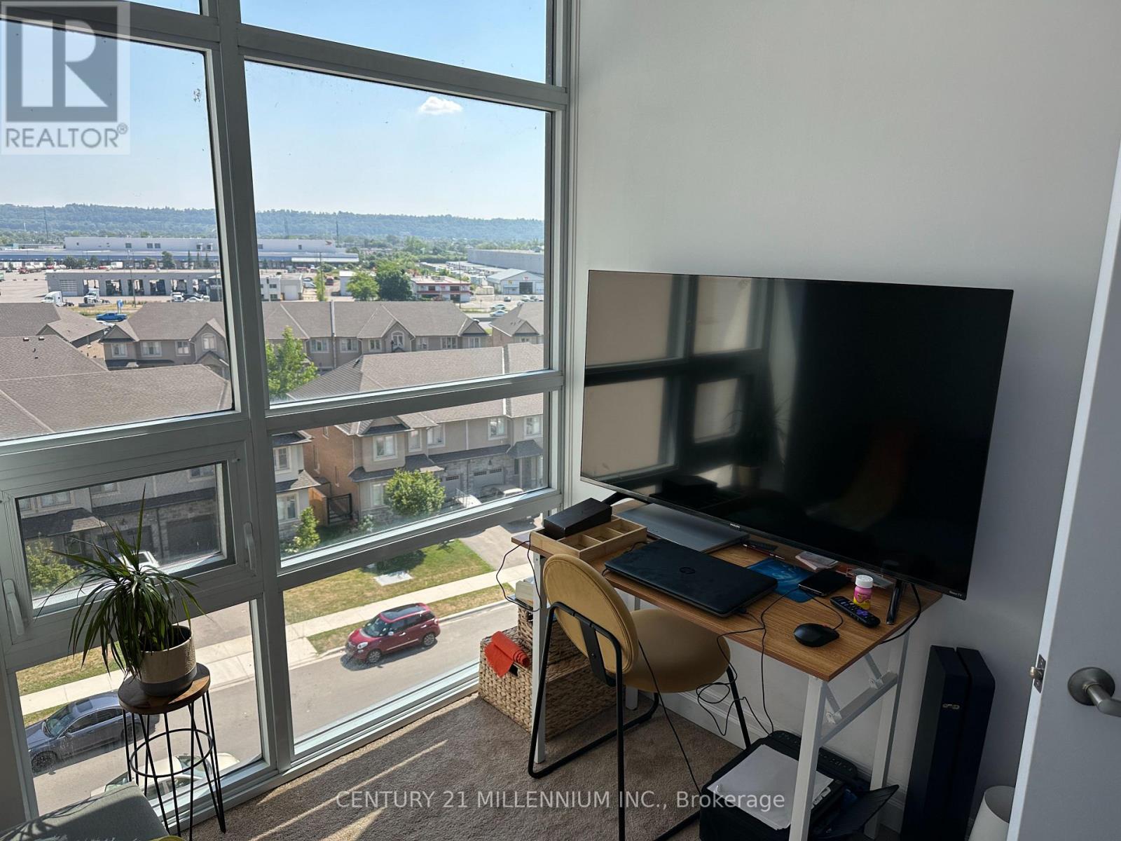 Photo 12 of 620 101 Shoreview Place, Hamilton ON