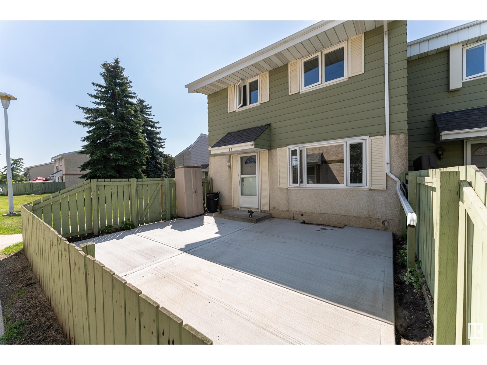 Photo 14 of 1 F Callingwood Co Nw, Edmonton AB