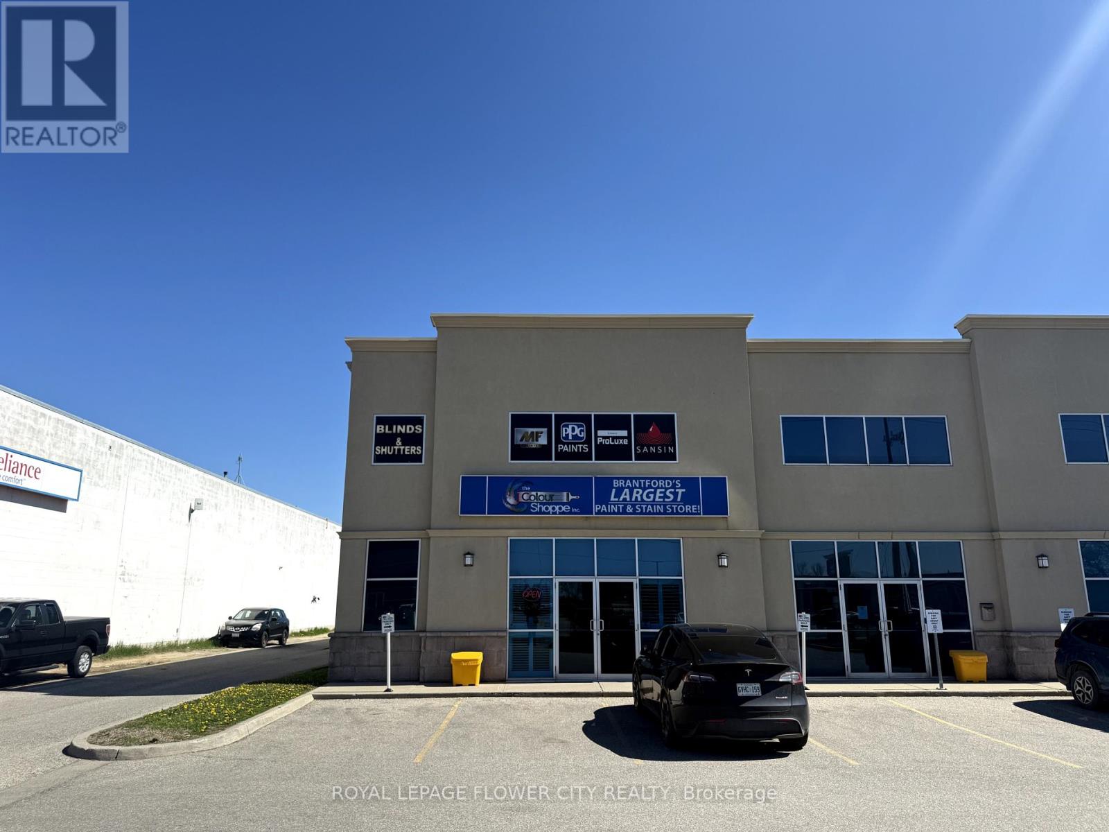 Photo 1 of 41 Morton Avenue E, Brantford ON