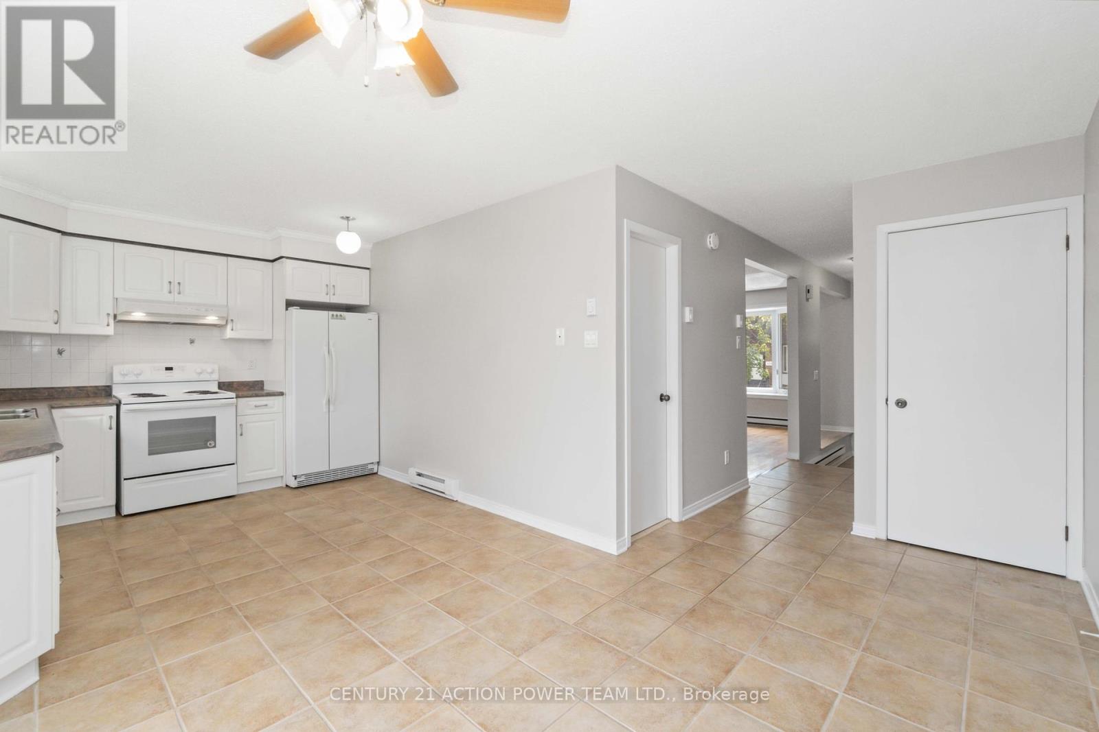 Photo 8 of 17 3103 Armada Avenue, Ottawa ON