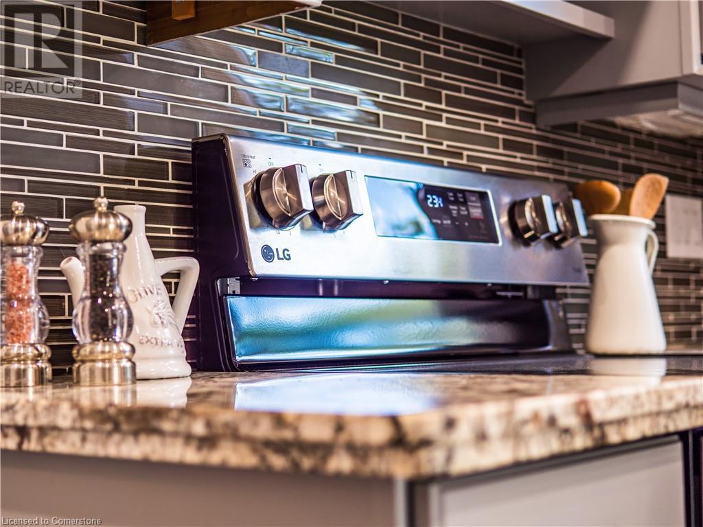 Photo 12 of 1036 Cedarwood Place, Burlington ON