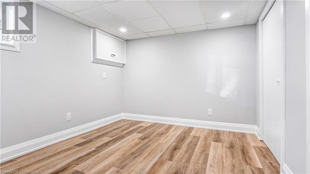 Photo 29 of 1036 Cedarwood Place, Burlington ON