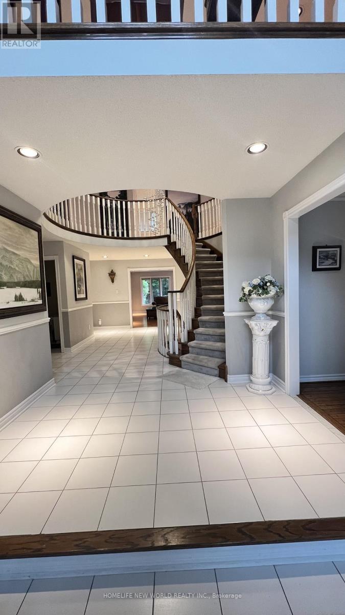 Photo 22 of 494 Palmer Avenue, Richmond Hill ON