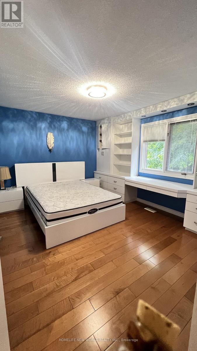 Photo 19 of 494 Palmer Avenue, Richmond Hill ON