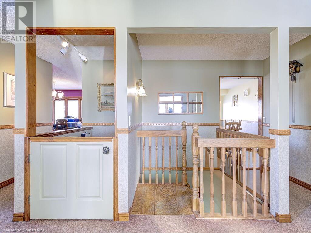 Photo 19 of 11331 Amos Drive, Milton ON