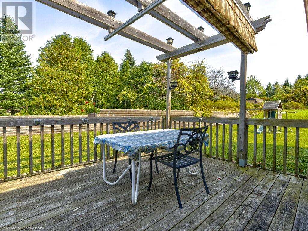 Photo 8 of 11331 Amos Drive, Milton ON