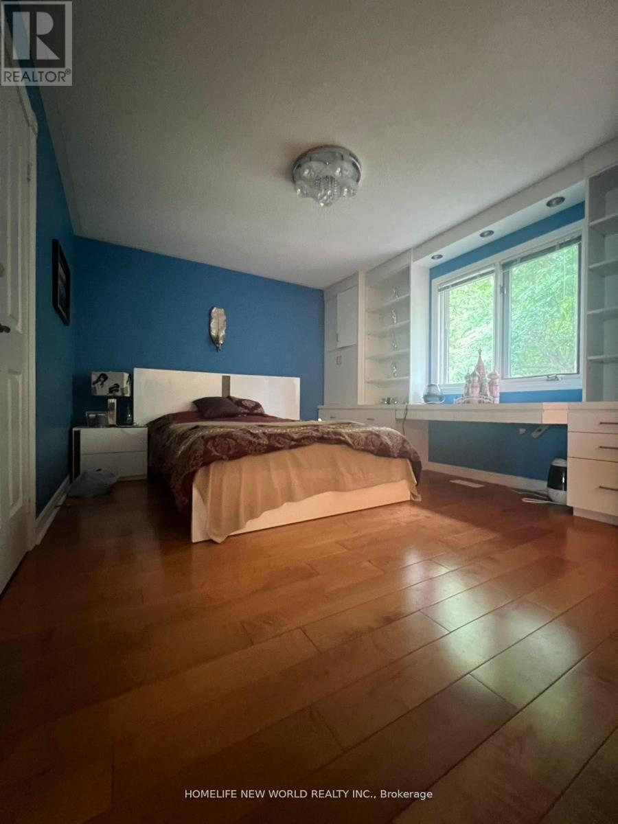 Photo 15 of 494 Palmer Avenue, Richmond Hill ON
