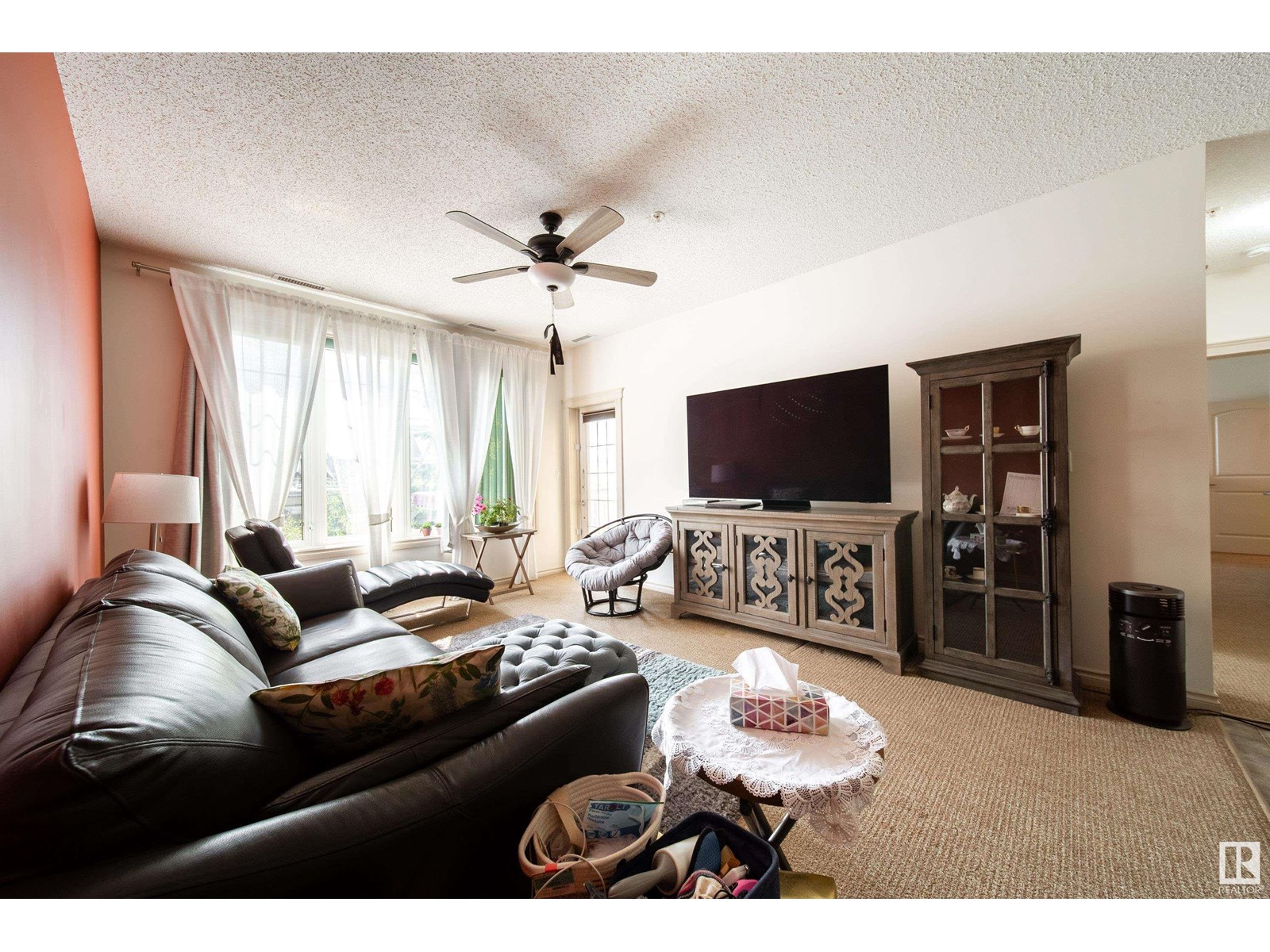 Photo 11 of 216 9820 165 St Nw, Edmonton AB