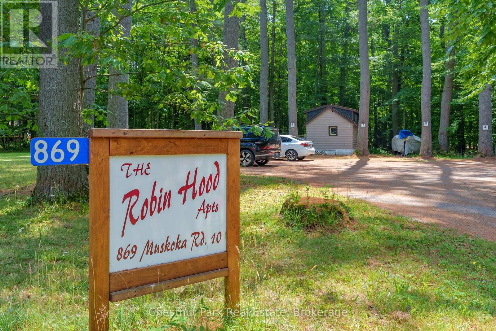 Photo 36 of 869 Muskoka Road 10, Huntsville ON