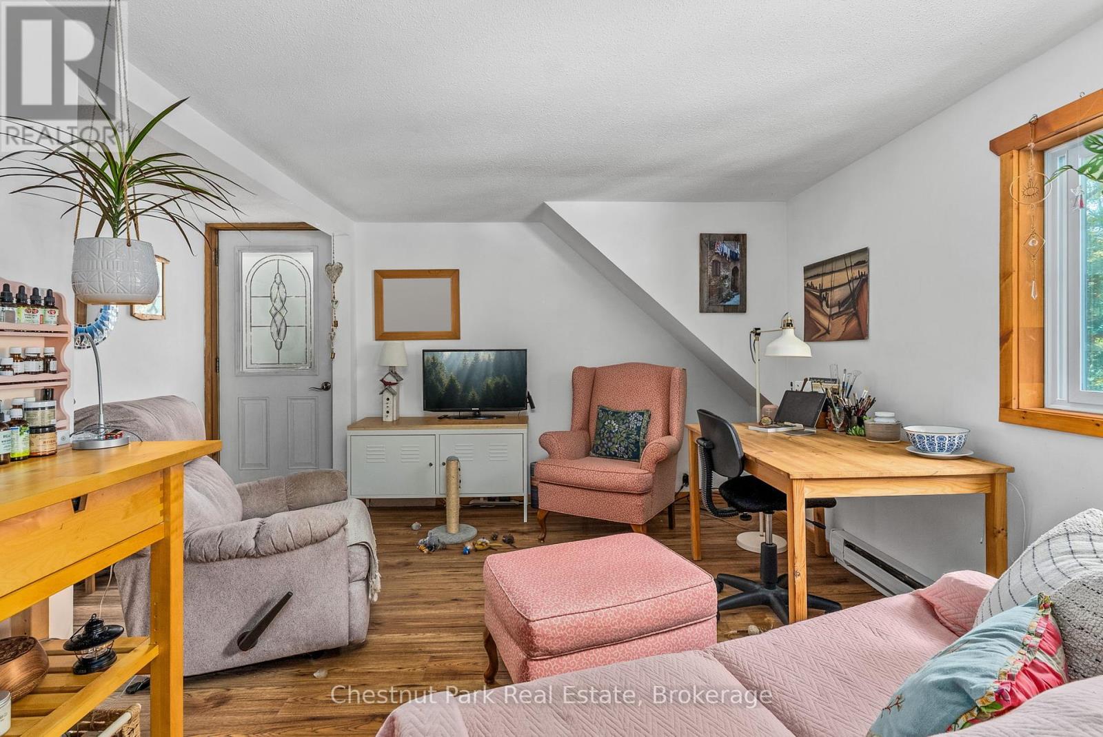 Photo 12 of 869 Muskoka Road 10, Huntsville ON