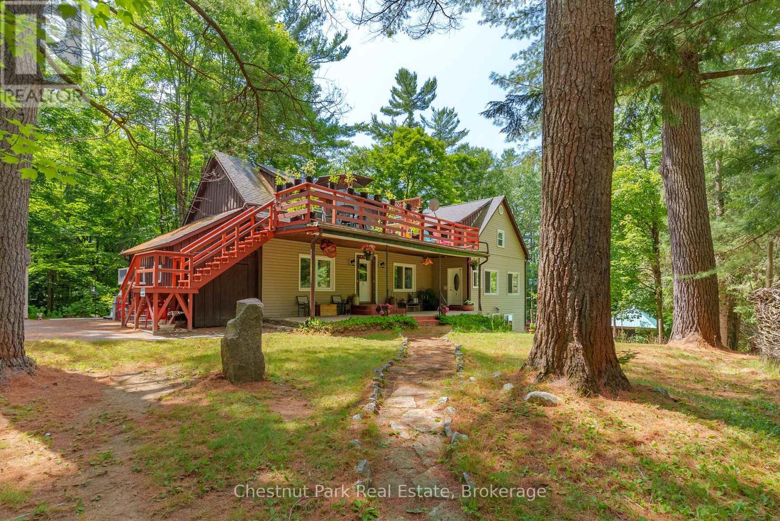 Photo 1 of 869 Muskoka Road 10, Huntsville ON
